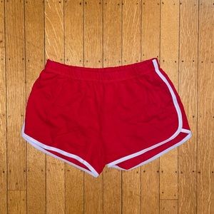 Popular 21 Red Dolphin Hem Shorts | Size: M